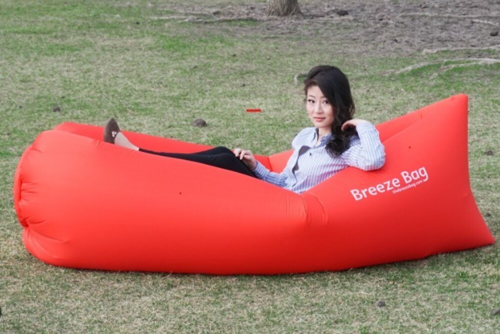 Red Breeze Bag Inflatable Lounger